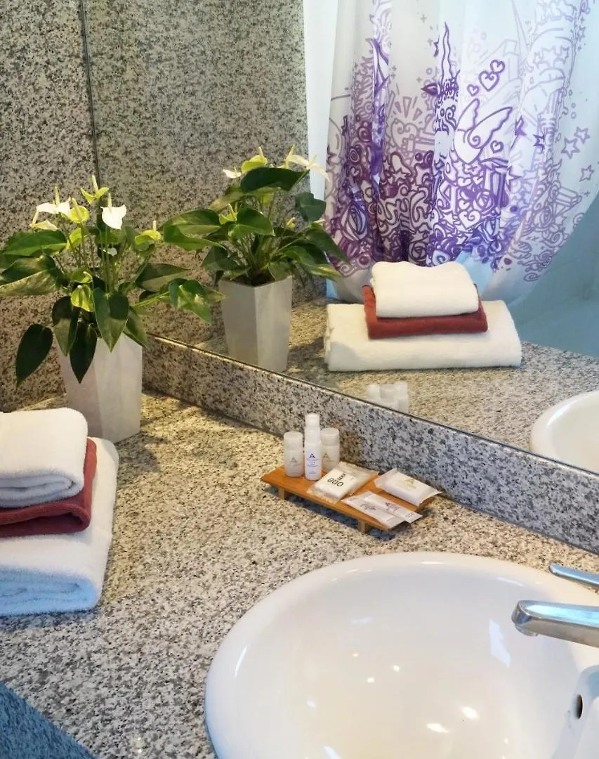 Hotel Gratte-Ciel Ariana Villeurbanne